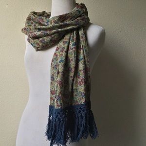 HOLIDAY PICK 🧶 Petit Garden Scarf